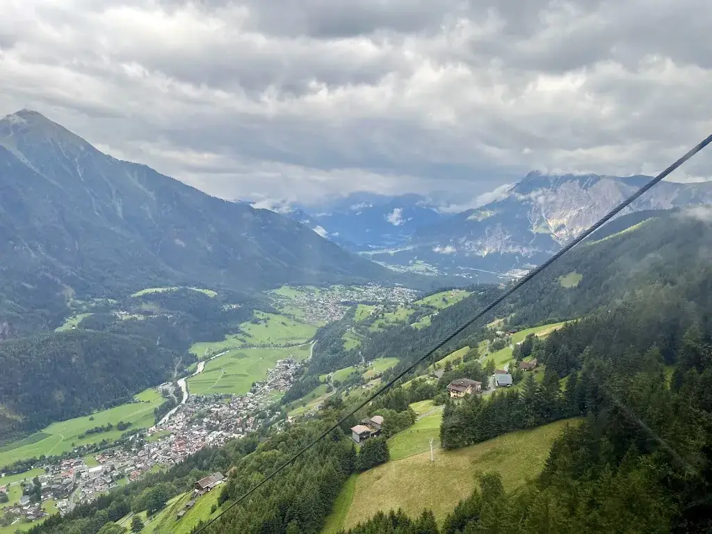 Tatiana Sumina_Steakhouse Delis_Oetz_review