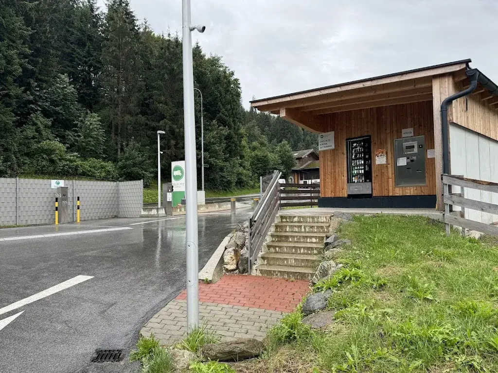 Matthias Butz_Baschi’s Grillhendl_Pill_review