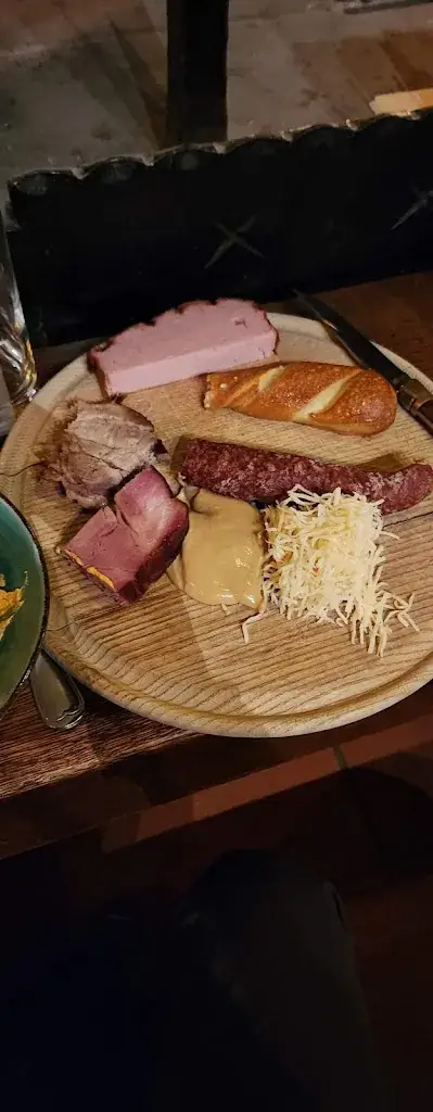 Rup Dog_Gasthaus Weinstadl_Politischer Bezirk Kufstein_review