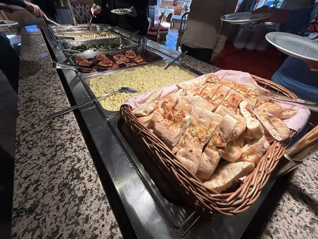 Restaurant Pizzeria Thurner_Politischer Bezirk Landeck_slider_image_3