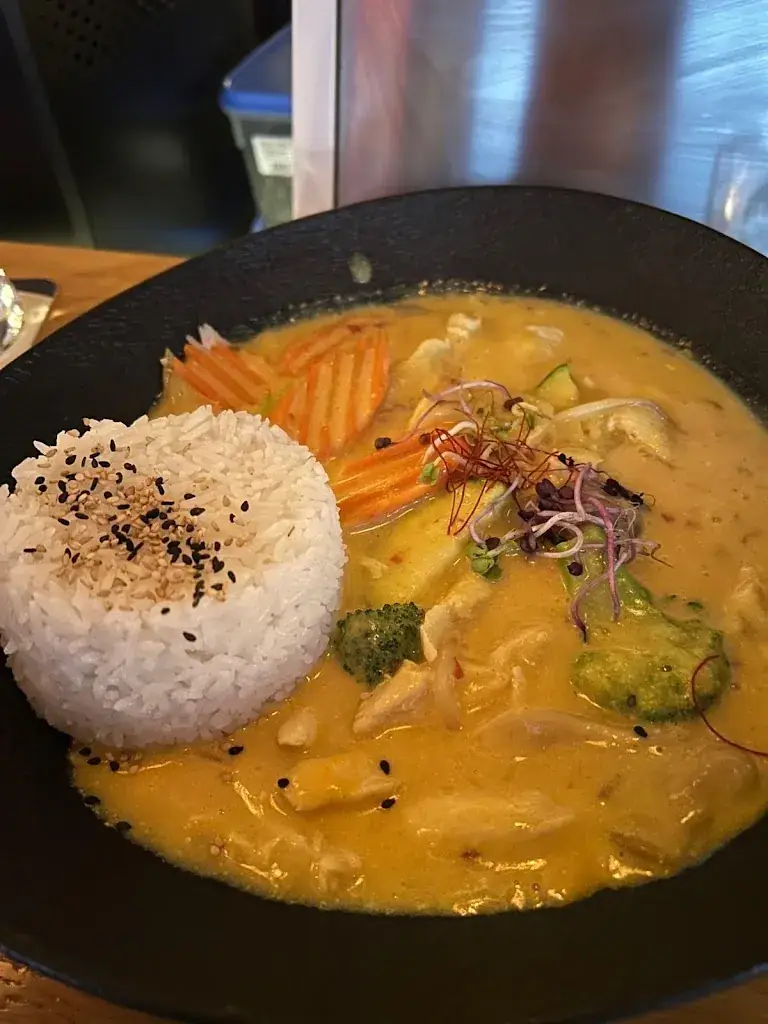 Konstantinos Georgiadis_YAMA Asia Fusion Kitchen_Politischer Bezirk Reutte_avis