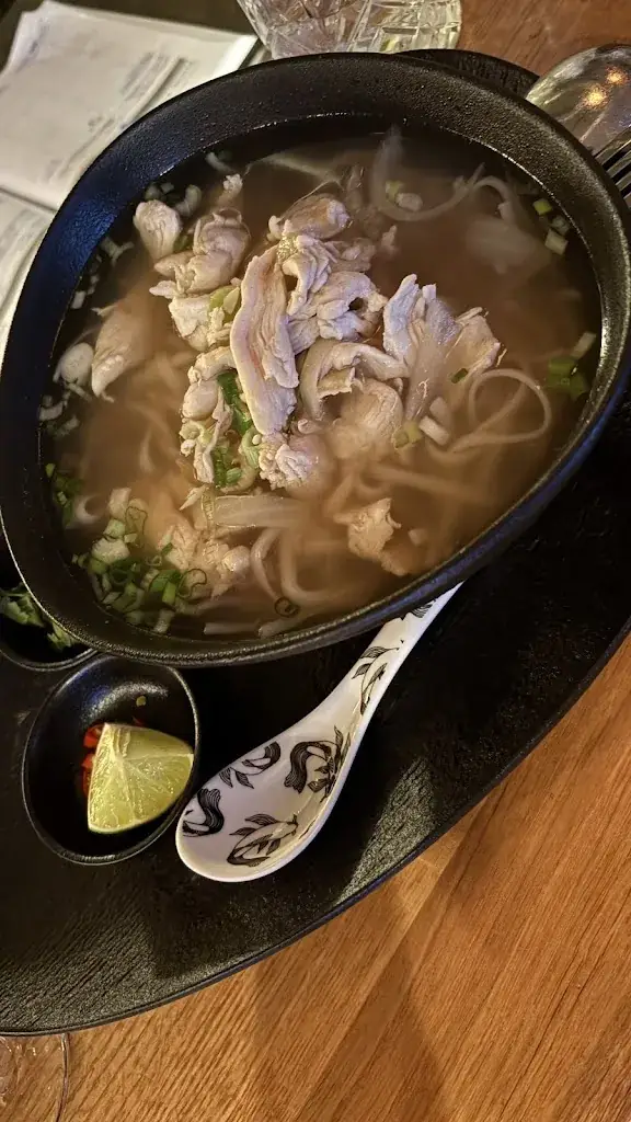 Lyudmyla Koverha_YAMA Asia Fusion Kitchen_Politischer Bezirk Reutte_avis