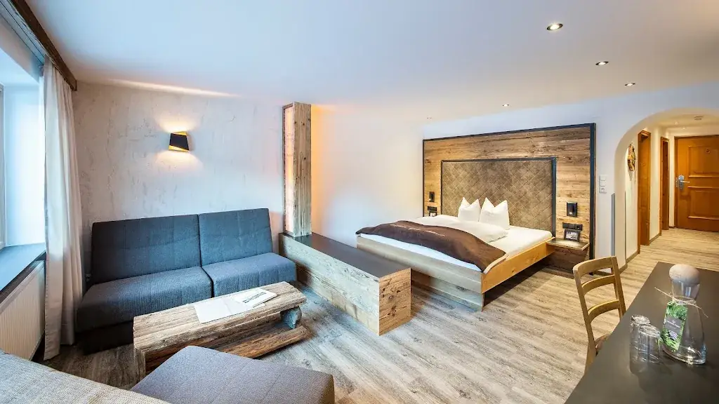 Posthotel Pfunds_Pfunds_slider_image_3