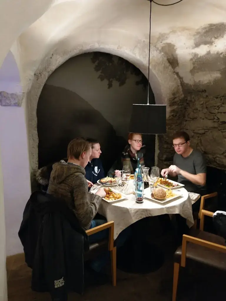 Meik Kiecol_FUXlounge_Pfunds_review