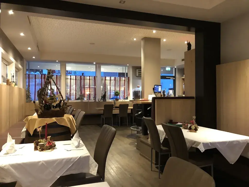 Cafe Restaurant P 202 ristorante a Polling in Tirol