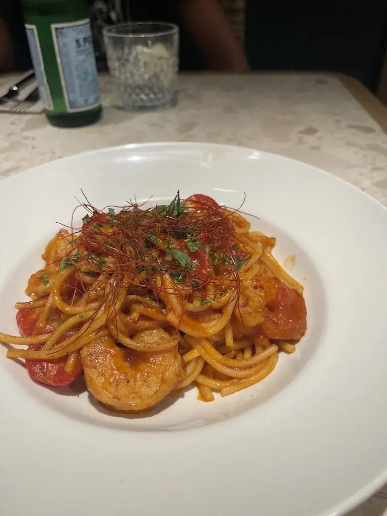 Allen Estes_Oven Mozzarella Prado I Restaurante italiano Madrid_Pradl_avis