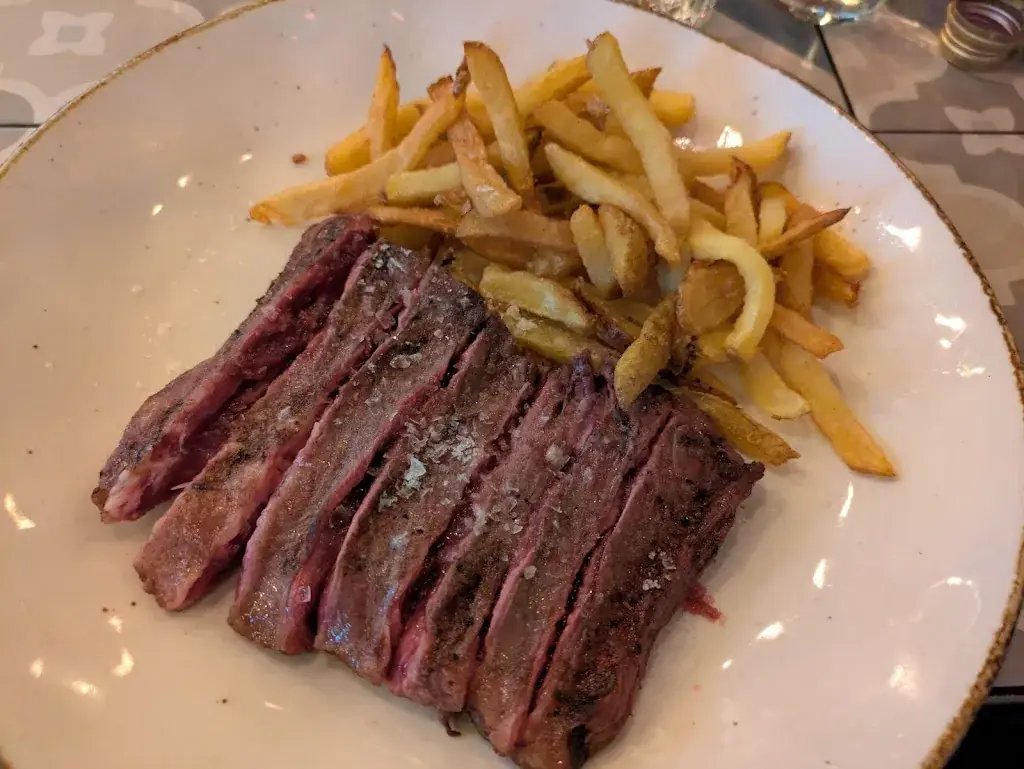 Edwin Karlsson_Revoltosa Prado_Pradl_recensione