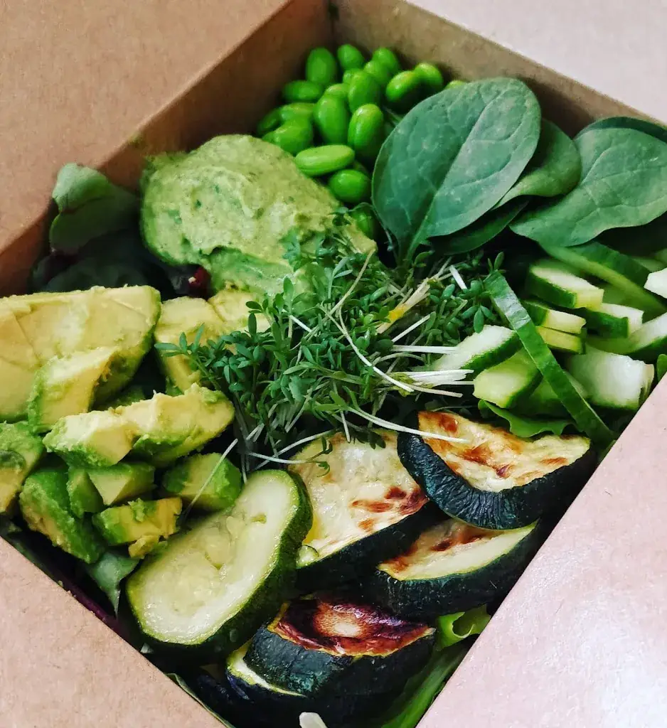 Amici | Salat-Cafe-Bar_Pfaffenhofen_slider_image_3