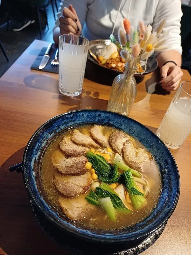 lil_d0nk_Koi No Yokan_Pfaffenhofen_recensione