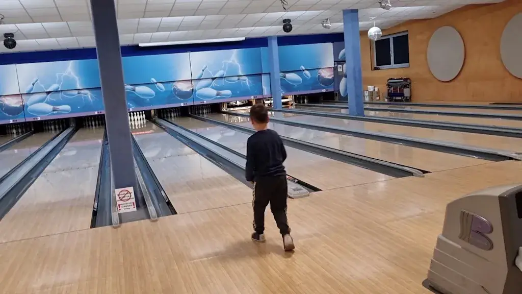 Hollywood Super Bowling Pfaffenhofen_Pfaffenhofen_slider_image_2