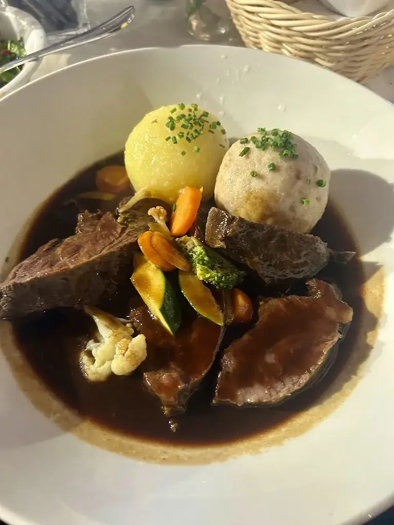 Nicole Maul_Wirtshaus Neurandsberg_Rattenberg_recensione