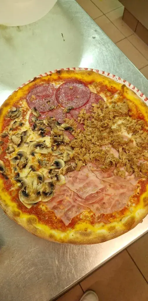 Menu_Dorfcafe Pizzeria Ranggen_Ranggen_immagine_9