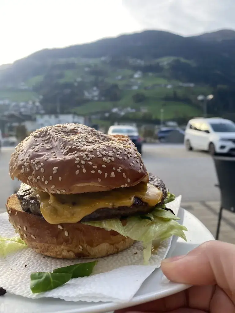Hend_Baran Kebab Haus_Ramsau im Zillertal_recensione