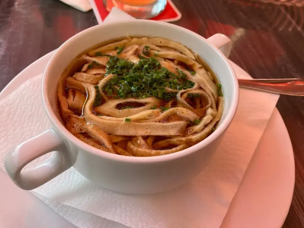 Vojtěch Lapuník_Seerestaurant Messner_Döbriach_avis