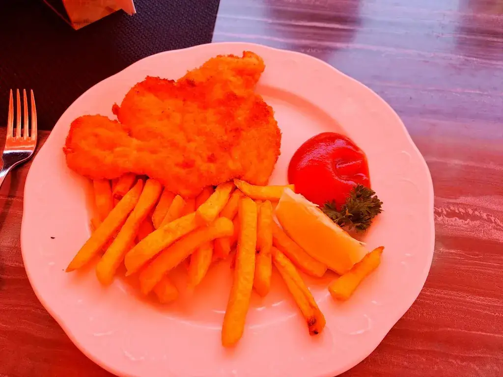 Péter Szabó_Seerestaurant Messner_Döbriach_avis