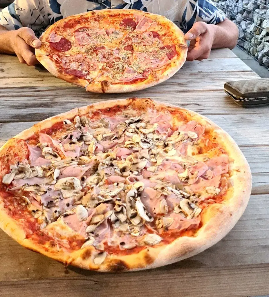 Lisa Verweij_Grillstube Restaurant Pizzeria Roppen_Roppen_review