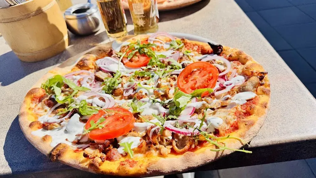 Grillstube Restaurant Pizzeria Roppen_Roppen_slider_image_3