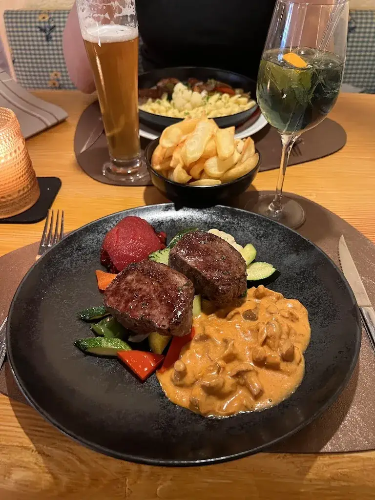 Ján Kamenický_Restaurant Südtiroler Stube_Reith bei Seefeld_review