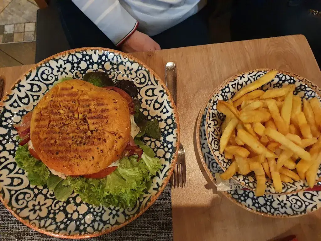 Menu_Cafe Platzerl_Sankt Ulrich am Pillersee_image_8