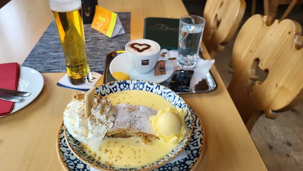 Sophie J._Cafe Platzerl_Sankt Ulrich am Pillersee_avis
