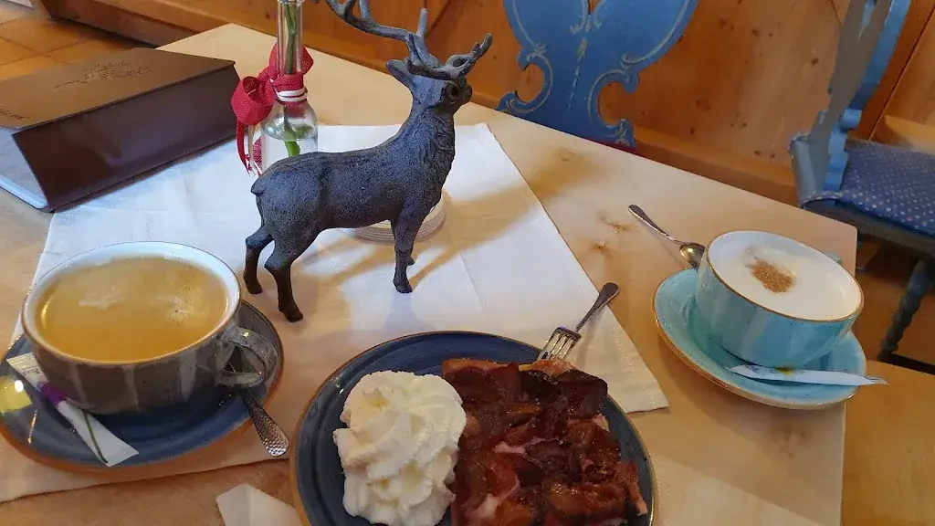 Anne_Antik Burg Scharnitz_Scharnitz_review