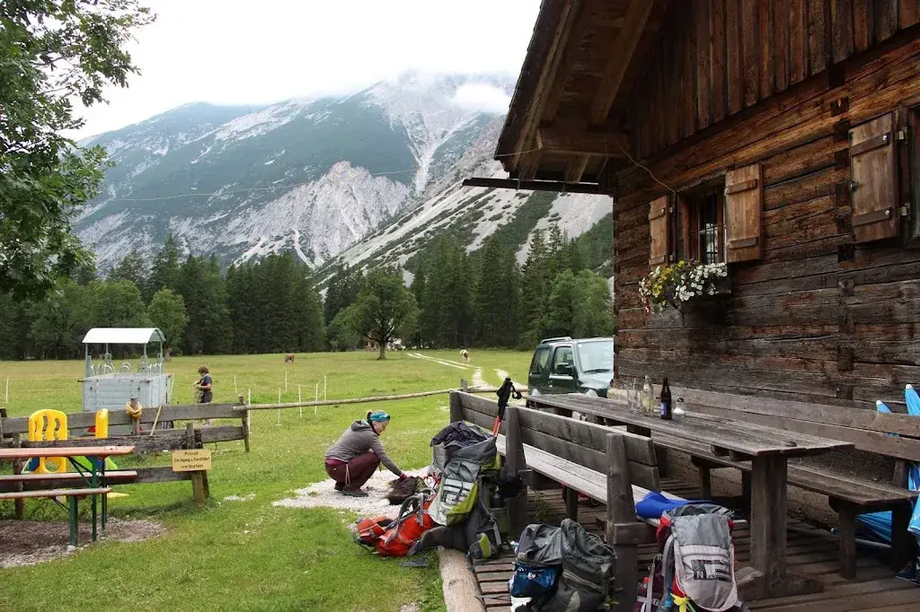 Jörn-Philipp Wulff_Kastenalm_Scharnitz_review