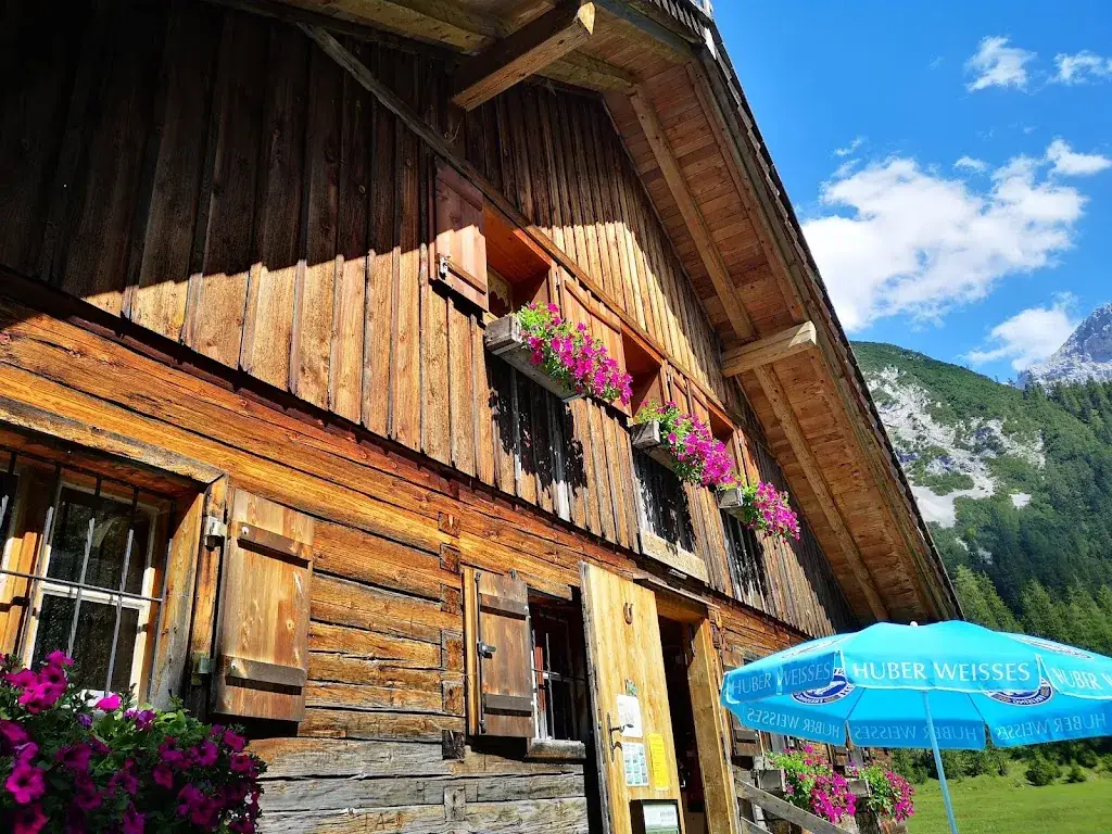 Kastenalm_Scharnitz_slider_image_1