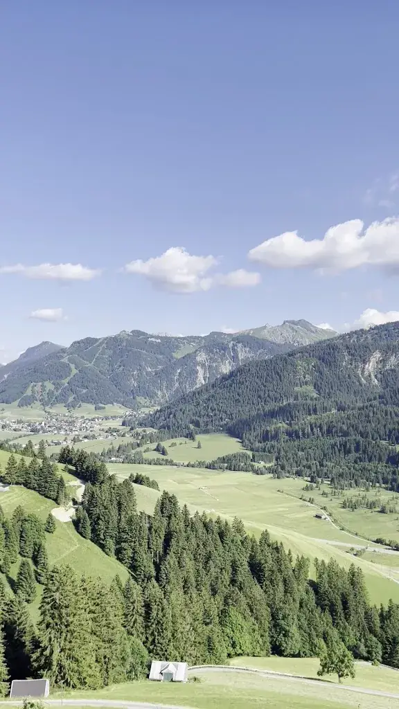Berghotel & Bergrestaurant Zugspitzblick - Familie Burkert - Tannheimer Tal_Schattwald_slider_image_2
