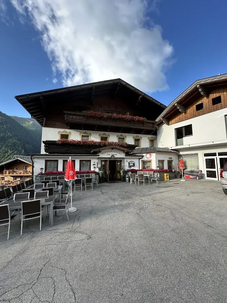 Magnus Lindwall_Alpengasthof Pichler_Sankt Veit in Defereggen_recensione