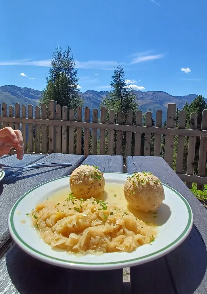 Lorenzo R._Jausenstation Speikbodenhütte 2.050m_Sankt Veit in Defereggen_avis