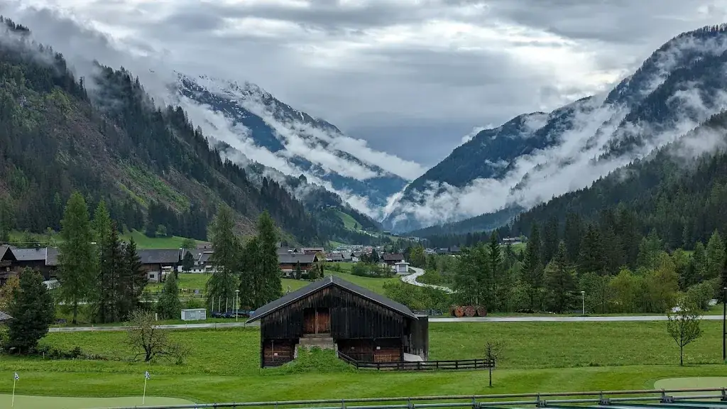 Mieke Maloof_Defereggental Hotel & Resort_Sankt Veit in Defereggen_recensione