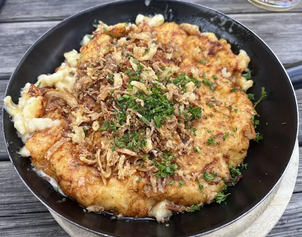 Matheus Queiroz_Restaurant Europabrücke_Schönberg im Stubaital_review