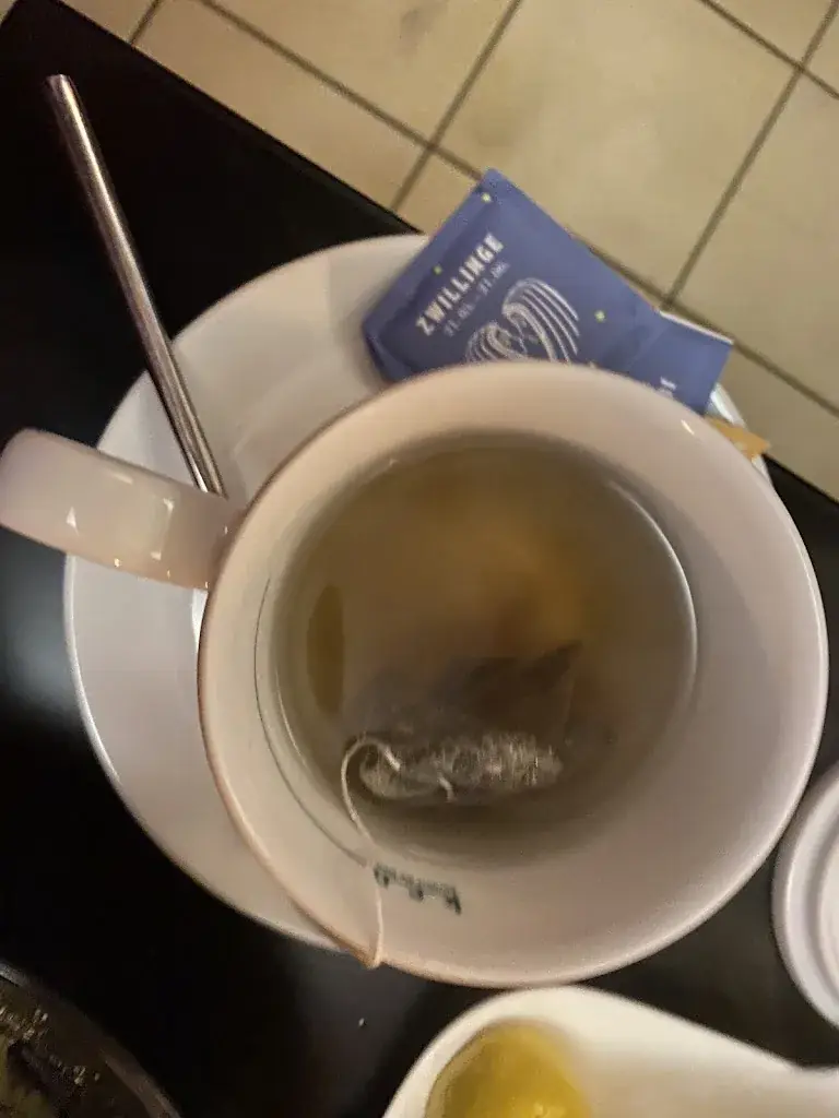 Yıldız Zor_Pizzeria Donatello_Scheffau am Wilden Kaiser_avis