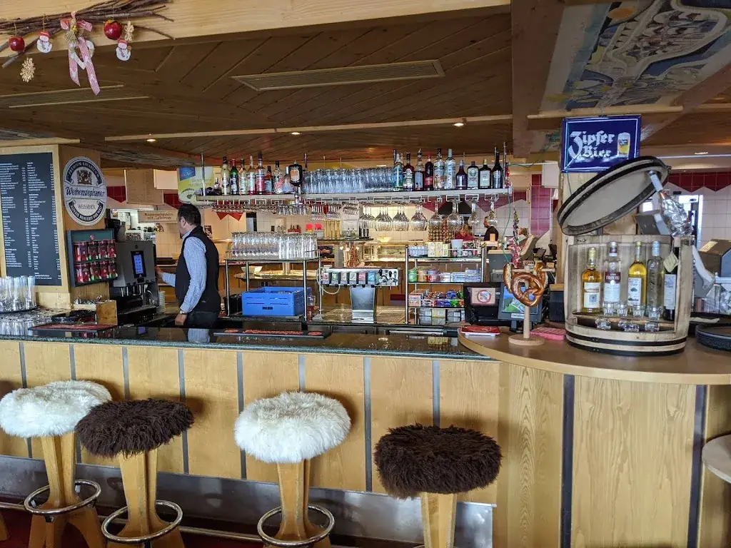 Jan Vaněk_Bergrestaurant Brandstadl - Scheffau_Scheffau am Wilden Kaiser_avis