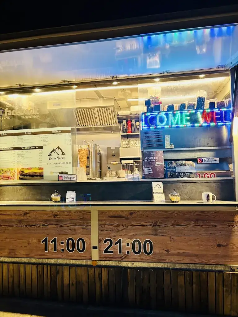 Kaiser Imbiss_Scheffau am Wilden Kaiser_slider_image_1