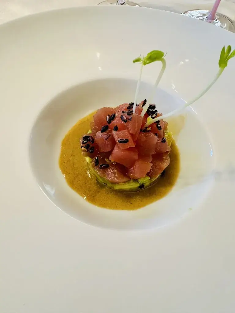 Stefan Kaiserer_Pink Banana_Schwoich_avis