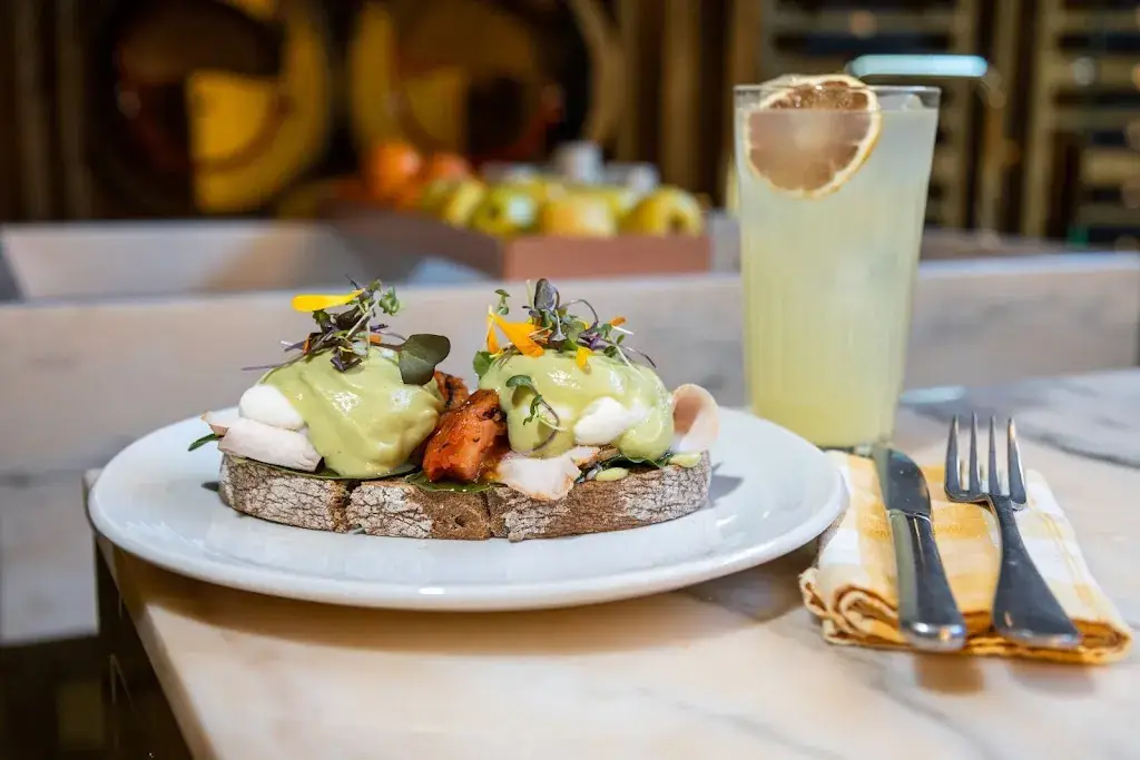 RUN RUN RUN_Rum_slider_image_3