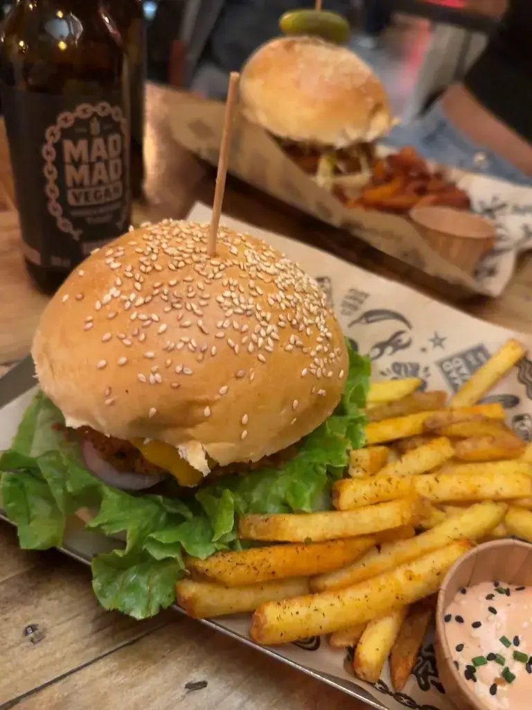 Mad Mad Vegan_Rum_slider_image_2