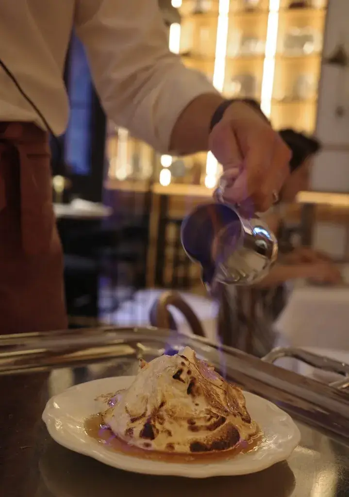 Xiaofei Yang_Tribeca Bistro_Rum_avis