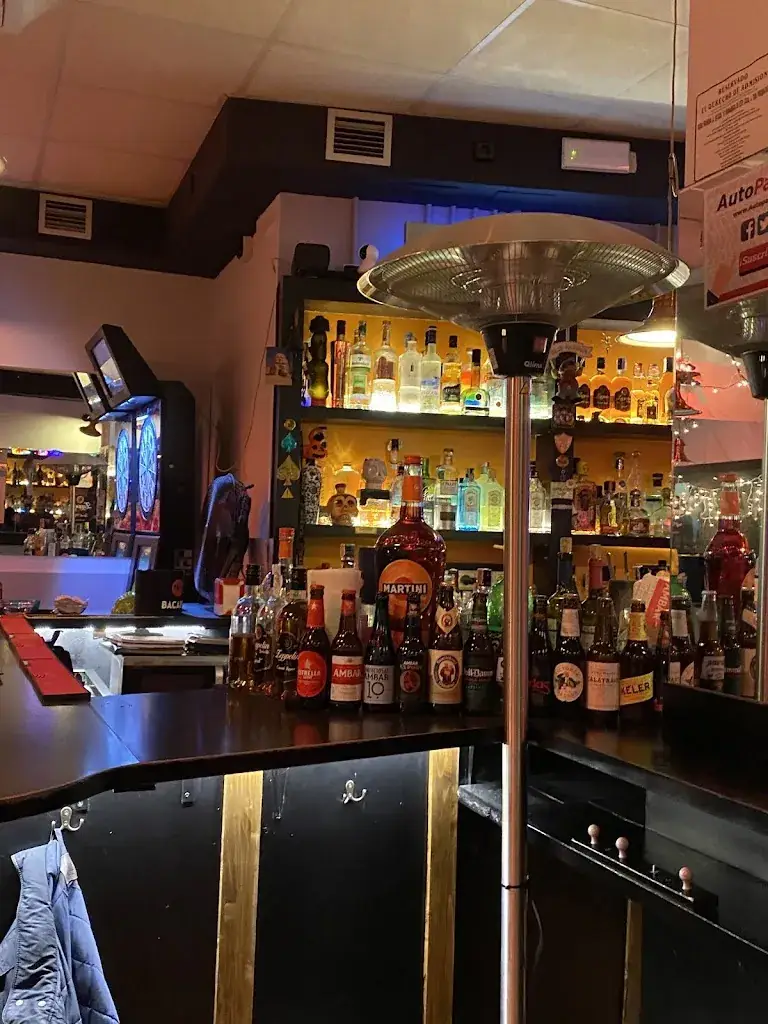 Alpisco One Cocktail Bar Chamberi_Rum_slider_image_1