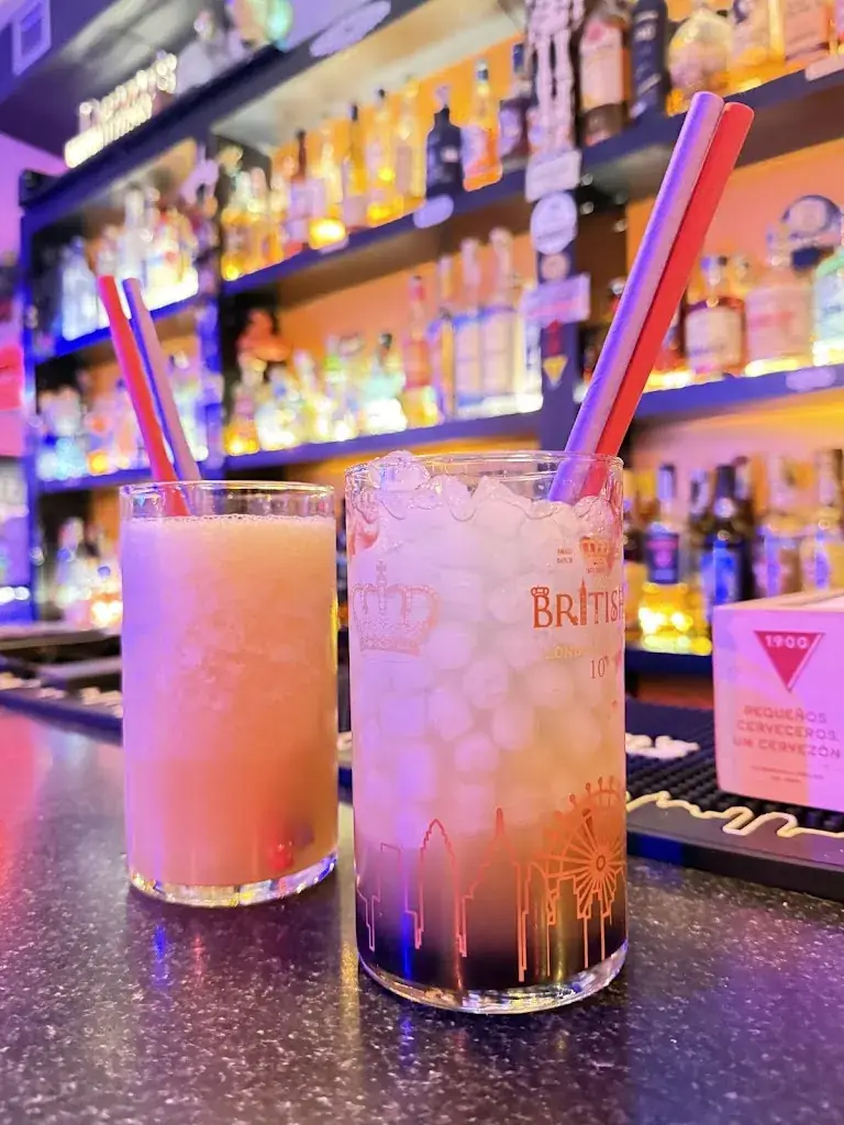 Alpisco One Cocktail Bar Chamberi_Rum_slider_image_3