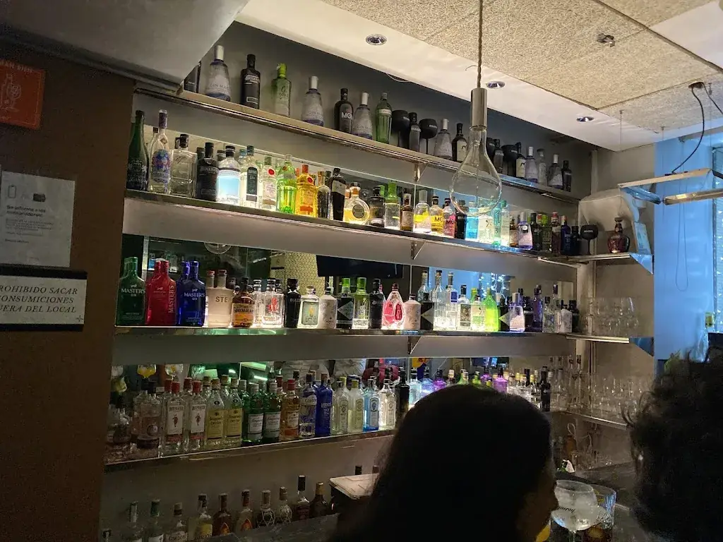 Pub Jorge Juan 92 restaurant à Rum