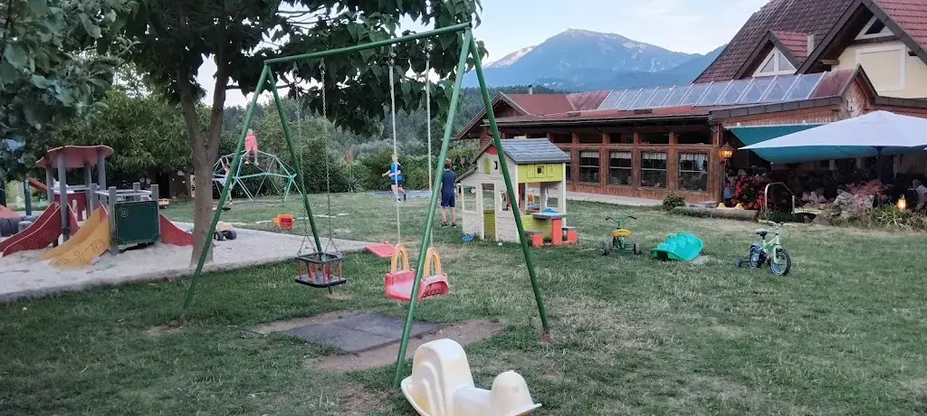 Sylvia Maierl_Buschenschank Kordesch_Eberndorf_avis