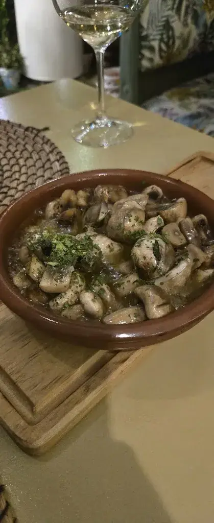 Julio Figueroa_La Pasa Gin Bar Restaurante_Rum_avis