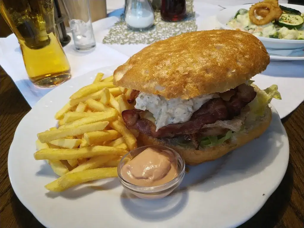 Gasthof BIERWIRT ristorante a Silz