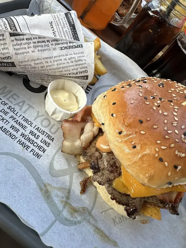 Andrea Gonzalez Soprano_Restaurant & Bar Schulhaus_Söll_review