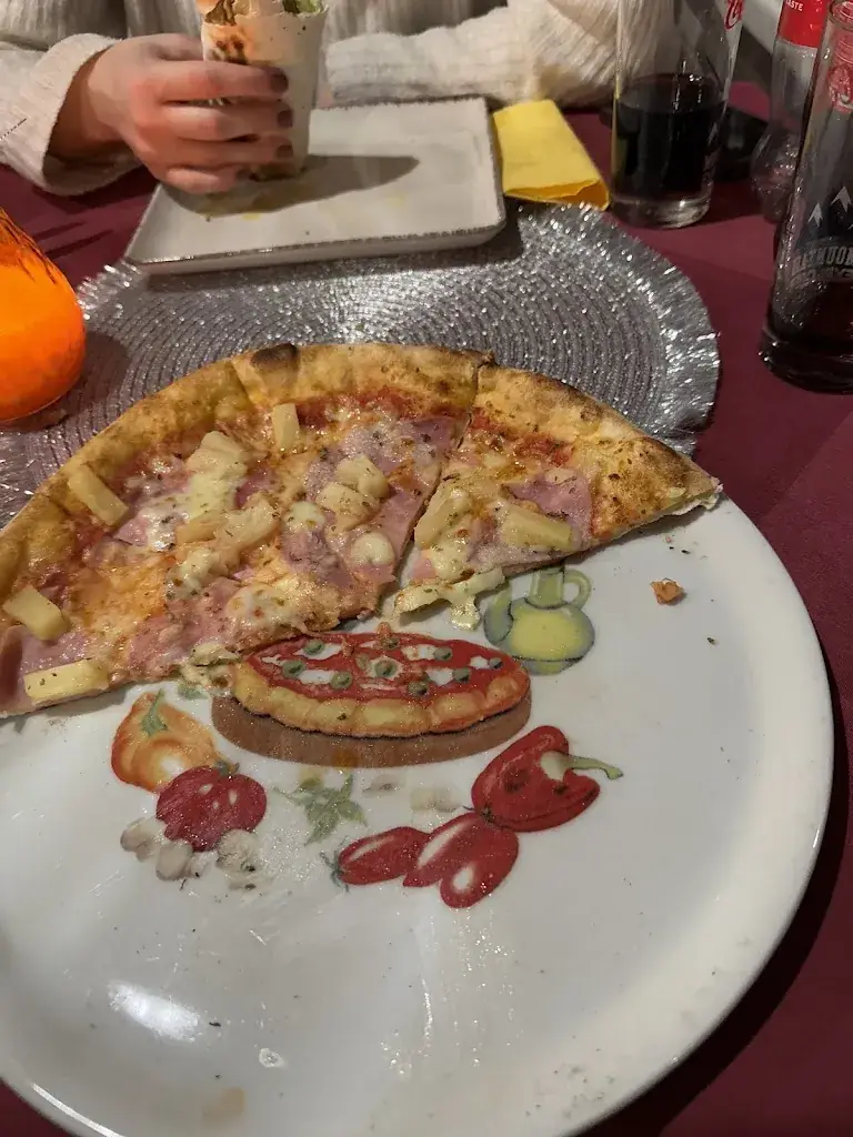 Mateus Alves_Pizzeria Restaurant Chiaro di Luna_Söll_review