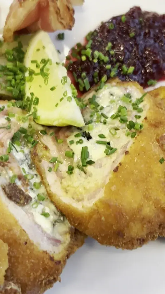 Tatyana Primova_Orangerie Stams_Stams_review