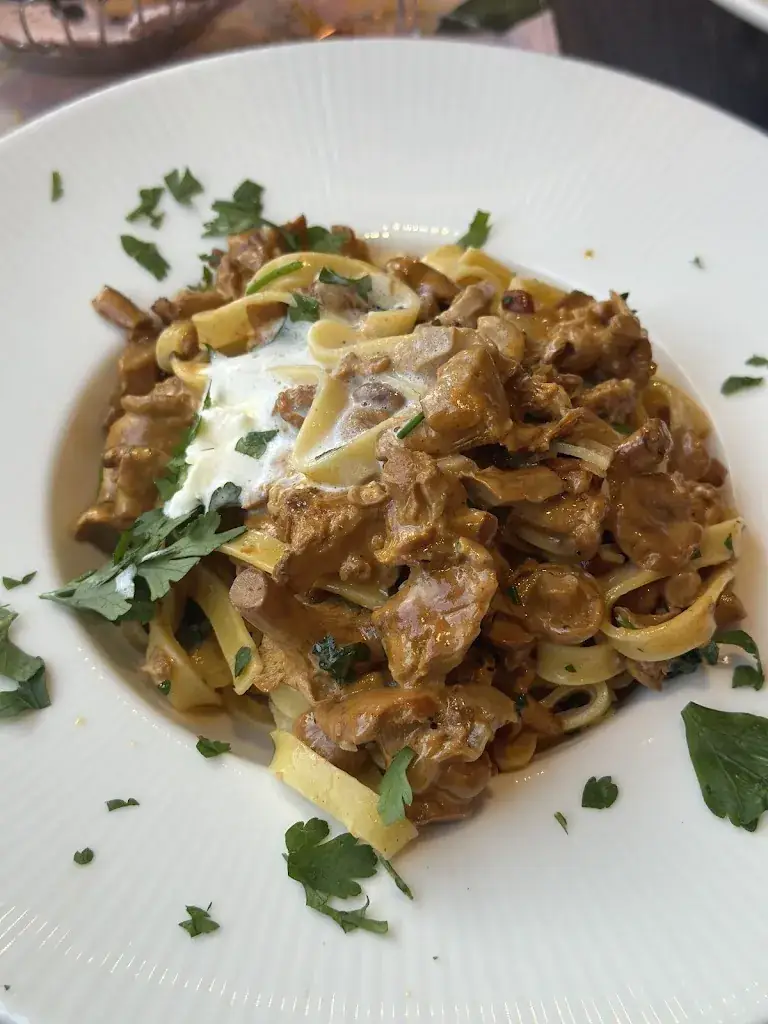 Sabine Munshi_Restaurant St Anton | Sonnbichl Stube im Hotel die Arlbergerin_St Anton am Arlberg_recensione