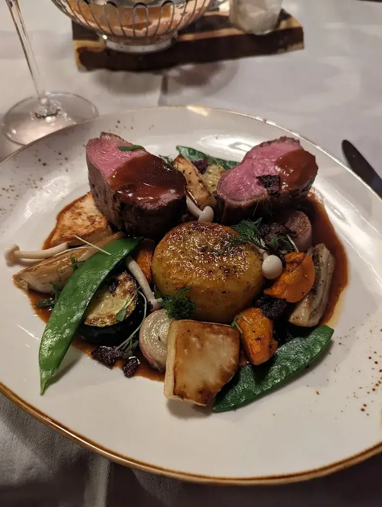 C M_Restaurant St Anton | Sonnbichl Stube im Hotel die Arlbergerin_St Anton am Arlberg_recensione